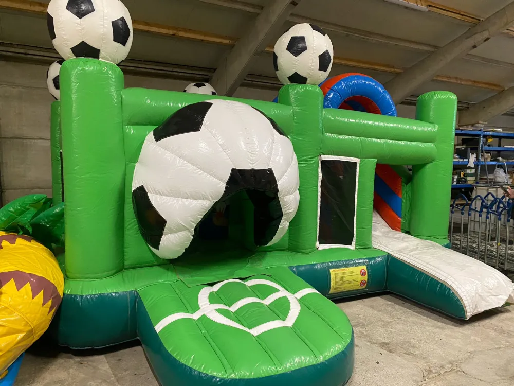 Ch&acirc;teau gonflable Ballon de foot