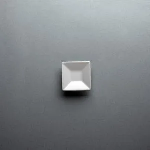 Petite coupelle carr&eacute;e en porcelaine 7,5cm